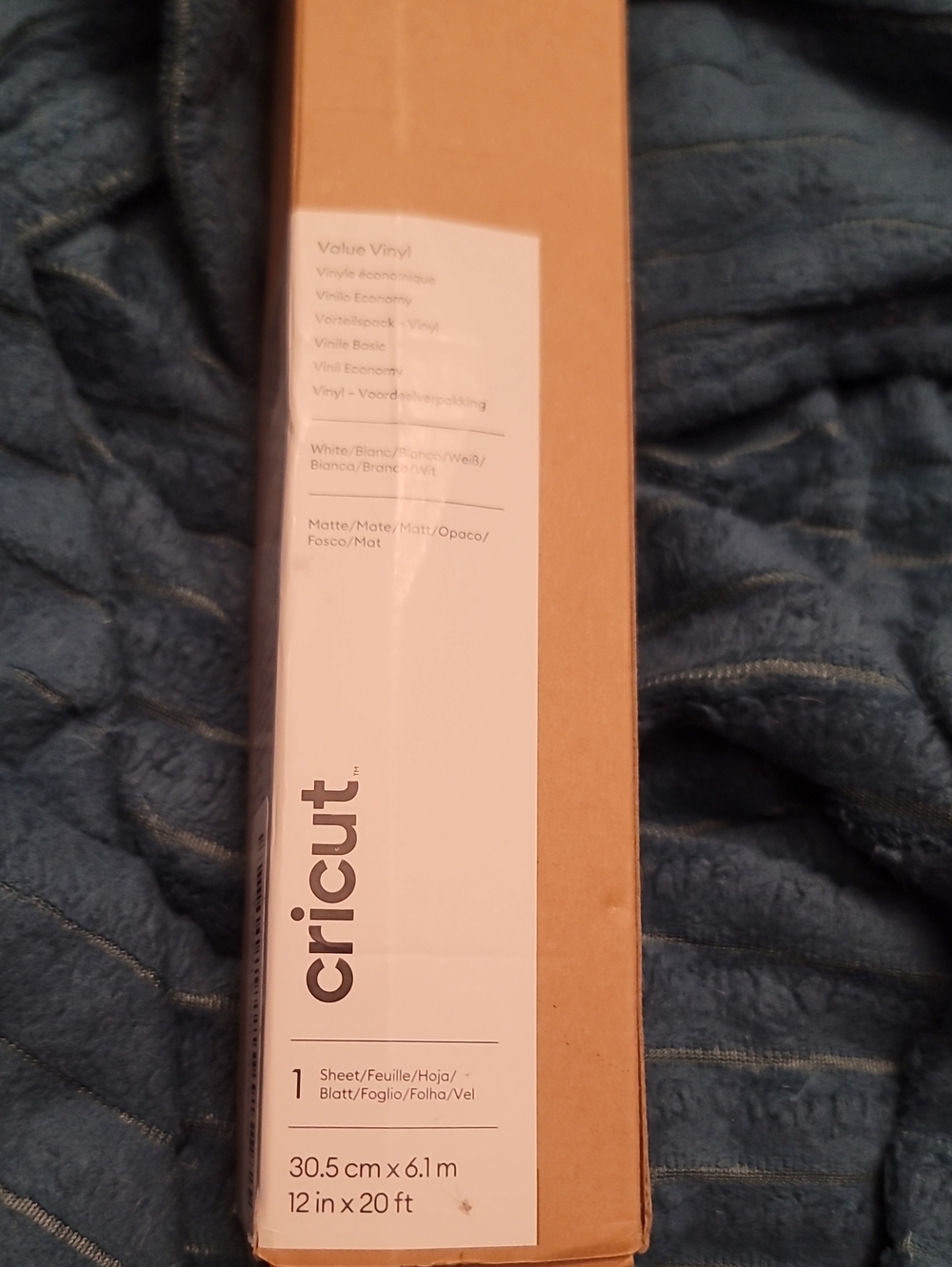 Cricut Value Vinyl White - 12 in x 20 ft